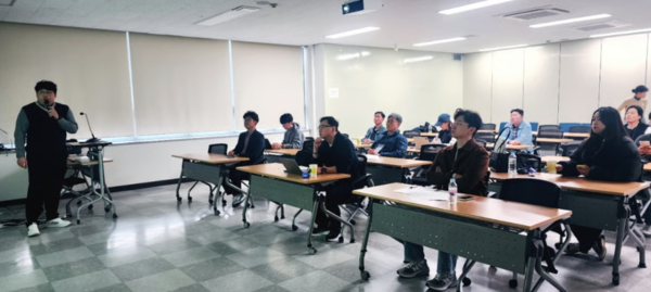 엔젤투자 최고위 과정 연수에서 지역 창업생태계 현황을 설명하는 모습 (사진제공=AIP사무국)