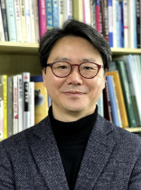 Professor Lee Hoon, Department of Tourism