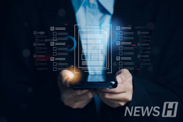 ▲ iEMA 利用 AI 在“必须提问的情境，同时人们也最能作答的瞬间”呈现问卷。 ⓒ Getty Images