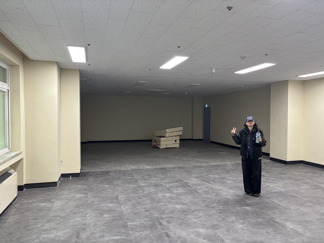   ▲ 공실 파악을 위해 교내 건물들을 방문해 현장조사를 하는 모습이다. 