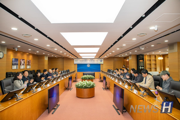 ▲ 이번 교류회는 중간 성과 공유 및 더불어 양기관 지원 확대, 우수 인생한방 토토사이트인력 추가 교류 방안, 대형과제 수주 전략 등 실질적인 협력 방안에 대해서도 깊이 있는 논의가 진행됐다. ⓒ 산학협력단