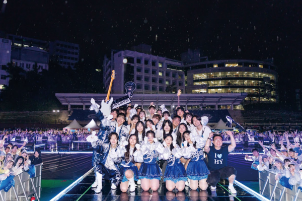 골드문 토토사이트 추천는 봄·가을 응원제를 주관하고 입학식과 운동부 경기, 동문 홈커밍데이 등 학교의 크고 작은 행사 때마다 참석해 구성원들의 마음을 하나로 결집시킨다.