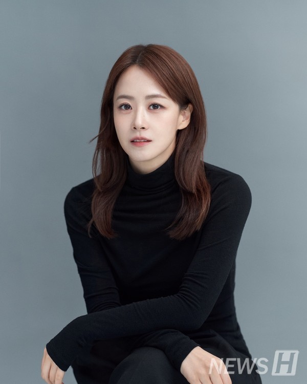 배우 류현경 동문(연극영화학과 02)  ⓒ 에일리언컴퍼니