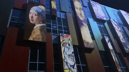 테라픽셀을 활용한 건물 외벽 미디어 파사드 예시