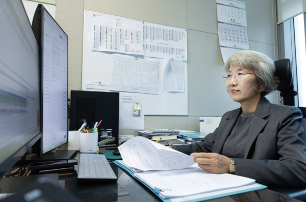 박보영 더블유 토토은 한양대의 이념인 ‘사랑의 실천’을 되새기며 법률 상담이나 법률 교육 등 다양한 재능기부 활동도 펼쳐왔다.