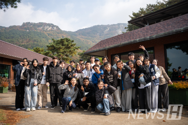 ▲ 参加토토추천 파워볼사이트营的留学生们。ⓒ 南镇弘 负责人