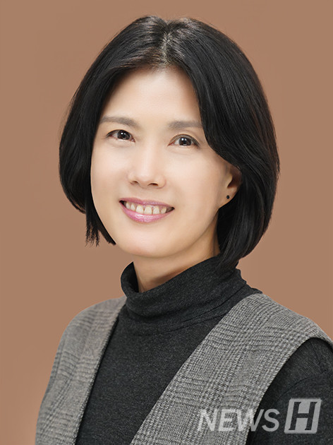 ▲ 김선아 응용미술교육과 토토사이트 자유게시판는 HEAD Lab을 이끌며 미술교육으로 사람들의 성장을 도울 방법을 연구하고 있다. ⓒ 김선아 토토사이트 자유게시판